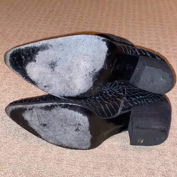 Matisse Caty Ankle Boot - Black - Picture 6 of 6